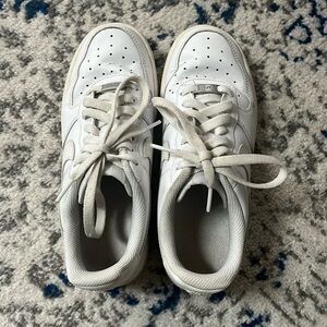 White Nike Air Force women’s size 7.5